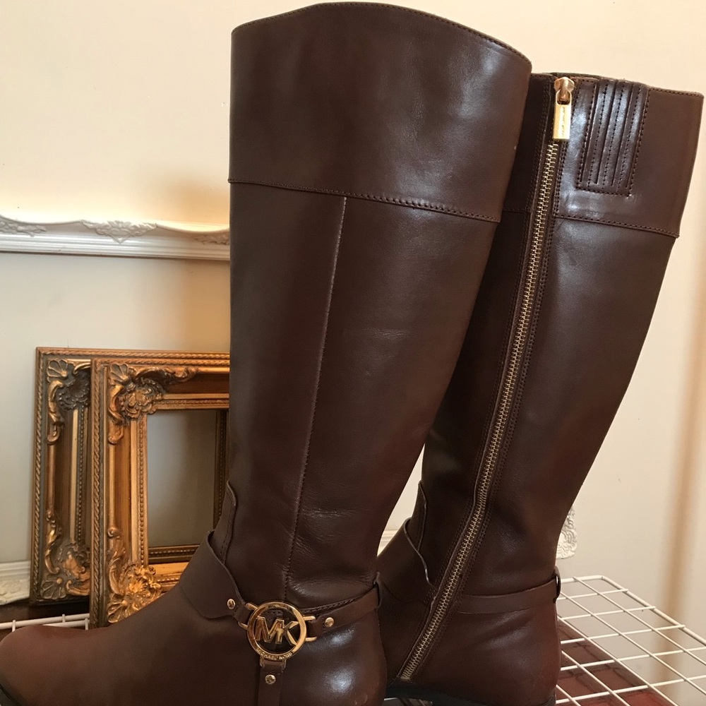 boots 👢